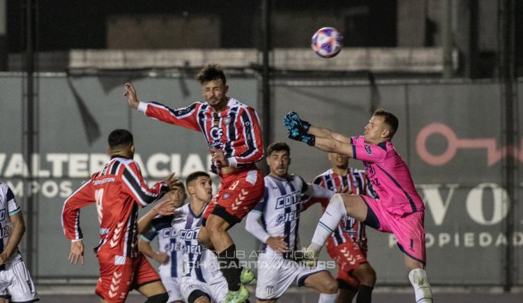 Imagen de Chacarita empató y puso en riesgo su liderazgo en la Primera Nacional