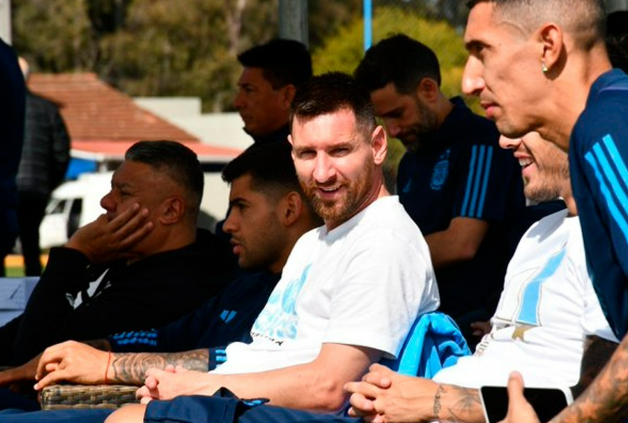 Imagen de Con presencia perfecta, la Scaloneta y Messi realizarán su segundo ensayo