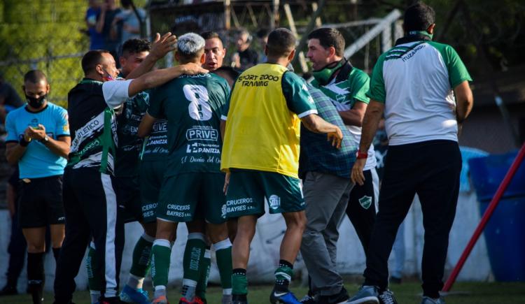 Imagen de PRIMERA C: VICTORIA DE ITUZAINGÓ PARA SER LÍDER EN SOLEDAD.