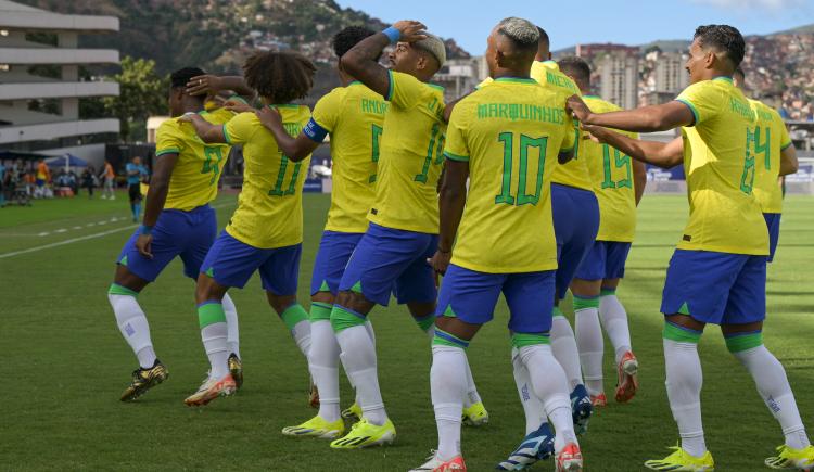 Imagen de Brasil debutó en el Preolímpico con un ajustado triunfo ante Bolivia