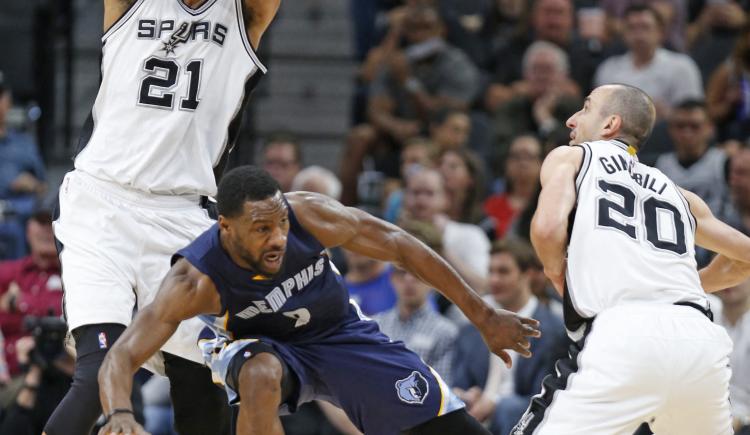 Imagen de Tim Duncan, el padrino de Ginóbili en el "Hall de la Fama"