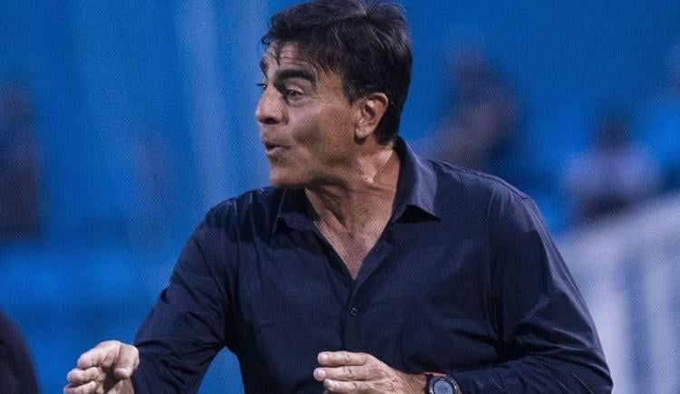 Imagen de Qué dijo el DT de Vélez sobre los jugadores denunciados por abuso sexual