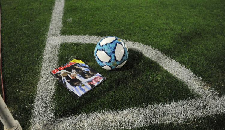 Imagen de Fútbol vs. Alzheimer, la reedición de la revista