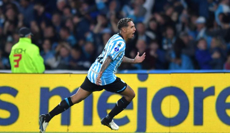 Imagen de El golazo de Agustín Almendra a los 17 segundos