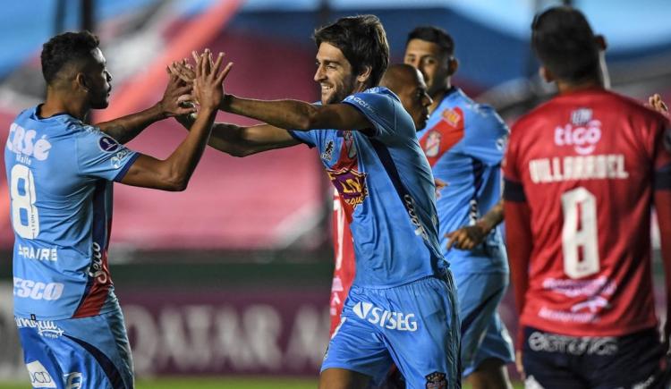 Imagen de ARSENAL VISITA A WILSTERMANN POR LA COPA SUDAMERICANA