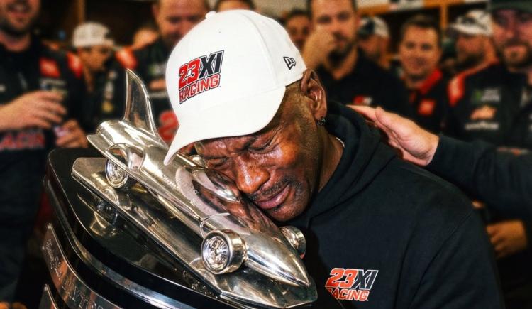 Imagen de Michael Jordan, campeón de las 500 millas de Daytona