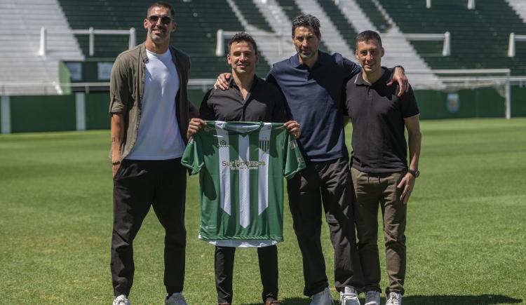 Imagen de Quién es el nuevo entrenador de Banfield