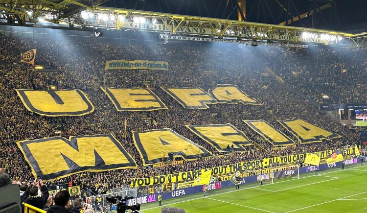 Imagen de Los hinchas de Borussia Dortmund protestaron por la nueva Champions