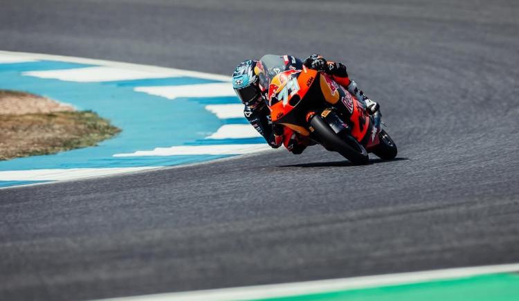 Imagen de Valentín Perrone y un accidentado debut en el GP de Tailandia