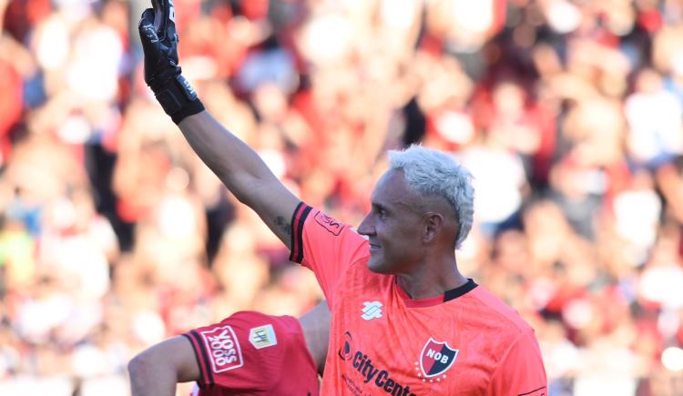 Imagen de Se acabó la novela y Keylor Navas dejó Newell's de forma tormentosa
