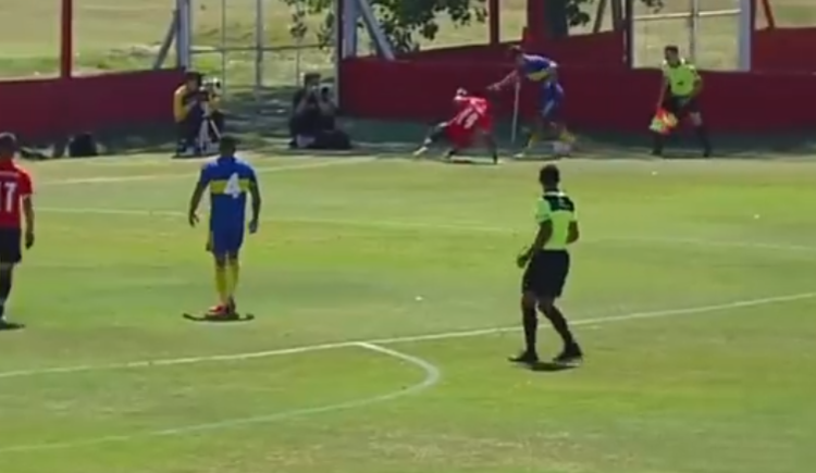 Imagen de LA JUGADA VIRAL DE VICENTE TABORDA EN LA RESERVA DE INDEPENDIENTE Y BOCA JUNIORS