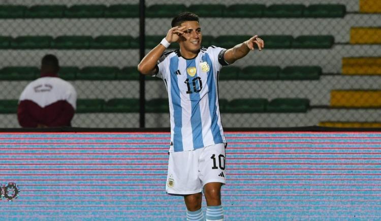 Imagen de Argentina goleó a Chile y se clasificó a la Fase Final del Preolímpico