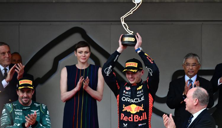 Imagen de F1: Max Verstappen se quedó con el GP de Mónaco bajo la lluvia