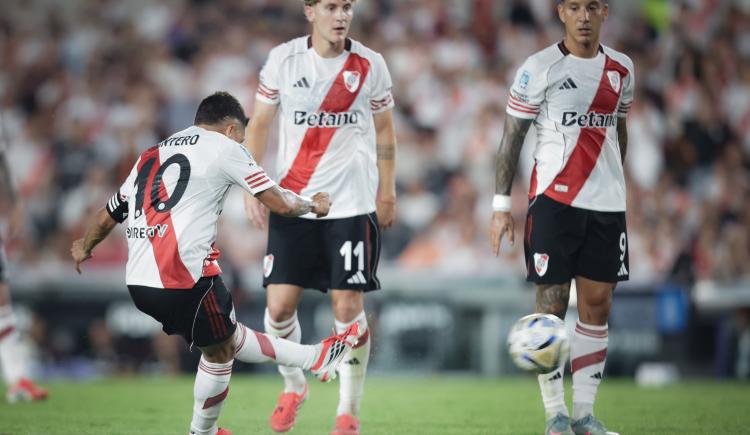 Imagen de Todos los goles de tiro libre en la carrera de Juan Fernando Quintero
