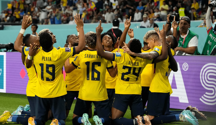 Imagen de Fútbol con "F" de fe: el crack mundial que se convirtió en pastor