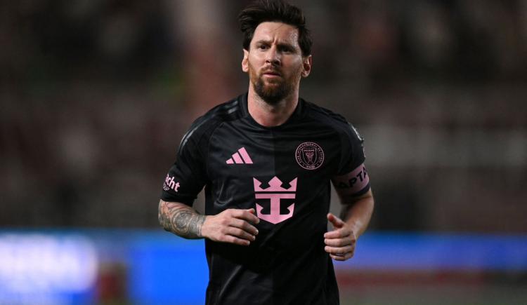 Imagen de Le costó un Perú: Messi fue ovacionado en la victoria por penales de Inter Miami