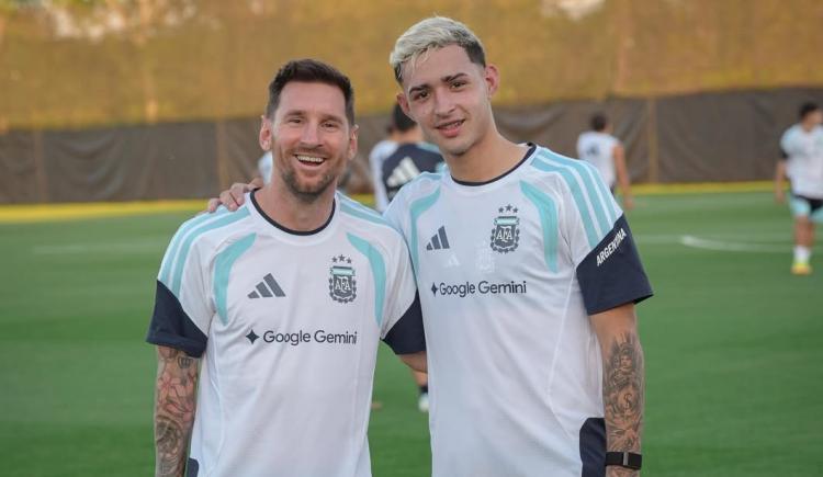 Imagen de La intervención de Chiqui Tapia para que Simón Escobar, la joyita de Vélez, firme contrato