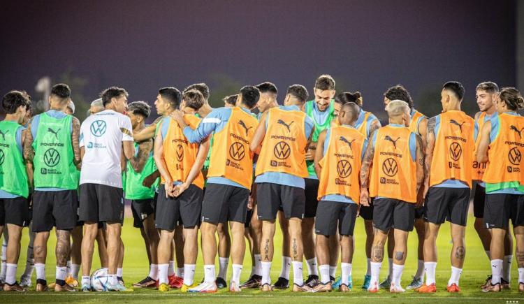 Imagen de Falleció la madre de Sebastián Sosa: luto en Uruguay y suspensión de entrenamiento