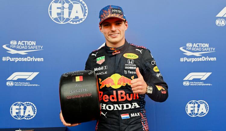 Imagen de Verstappen sigue imparable: Ganó la clasificación en Bahrain y saldrá primero