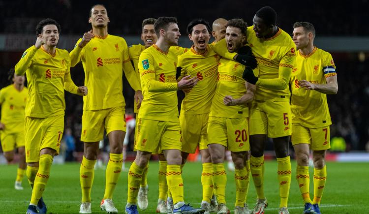 Imagen de LIVERPOOL PISÓ FUERTE EN LONDRES Y ELIMINÓ A ARSENAL