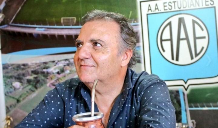 Imagen de La furia del presidente de Estudiantes de Río Cuarto tras la goleada con Atlético Tucumán