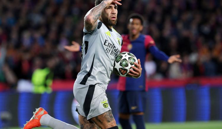 Imagen de El histórico podio que pasó a integrar Nicolás Otamendi en la Champions League