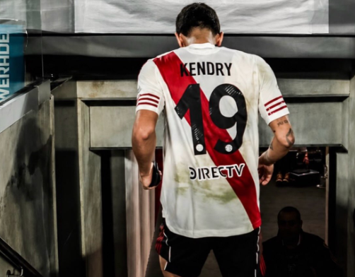 Imagen de "Me voy agradecido y con mucho respeto por todos": Kendry Páez se despidió de River y concretó su regreso anticipado a Europa
