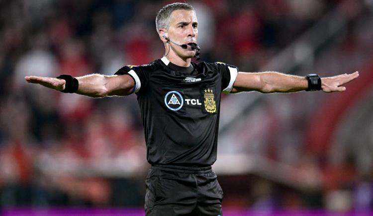 Imagen de Radiografía arbitral: Los Números de River y Racing con Mastrángelo antes del choque de Copa Argentina