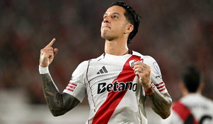 Imagen de River ganó por Driussi y sumó preocupaciones a cuatro días del Superclásico con Boca
