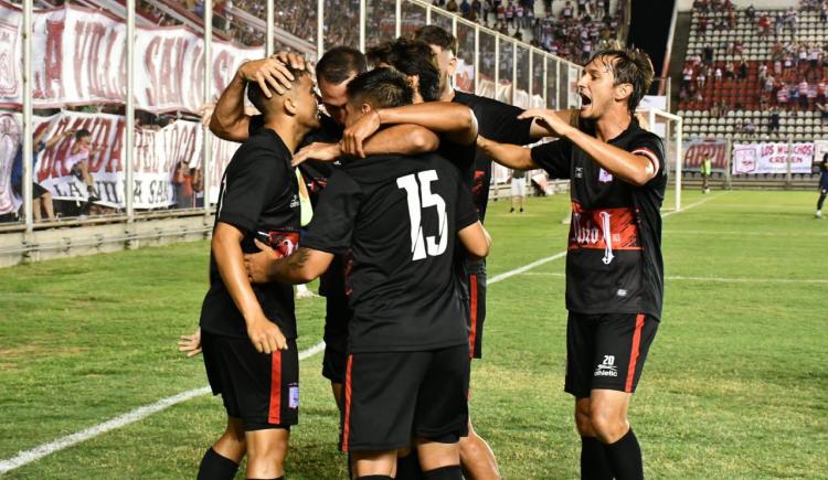 Imagen de Sorpresa: Deportivo Morón derrotó a un posible rival de Boca en la Libertadores