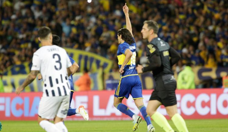 Imagen de El gol de Boca: Edinson Cavani de penal