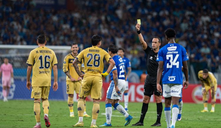 Imagen de Video: La polémica expulsión de Adam Bareiro en Cruzeiro - Boca