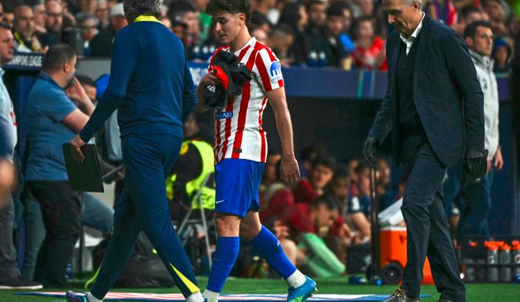 Imagen de Empate y preocupación en Madrid: Julián Álvarez marcó, se lesionó y el Atlético igualó ante Arsenal