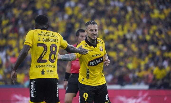 Imagen de Hombre de clásicos: Darío Benedetto le dio la victoria a Barcelona