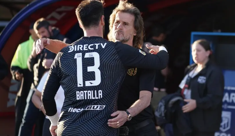 Imagen de La fuerte banca de Augusto Batalla a Ruben Darío Insua tras su salida de San Lorenzo