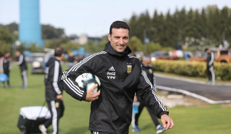 Imagen de Se encamina la renovación de Scaloni