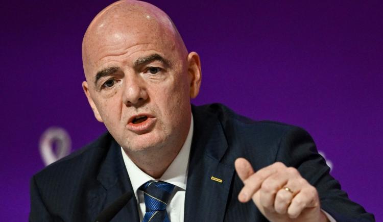 Imagen de El presidente de la FIFA, también protagonista del Superclásico entre River y Boca