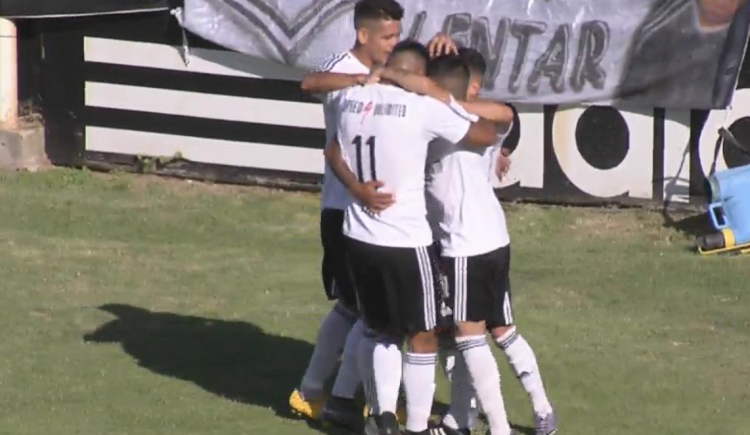 Imagen de Un histórico goleador es el primer refuerzo de Riestra