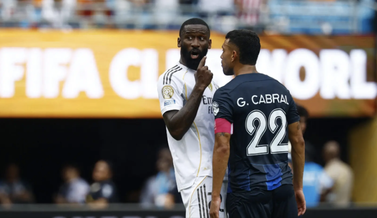 Imagen de La telenovela de Cabral y Rudiger: insultos, presunto racismo y la FIFA involucrada