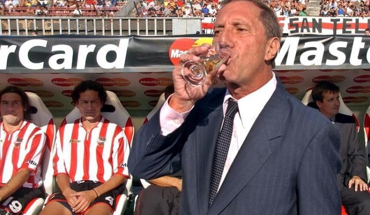 Imagen de El cumpleaños de Bilardo: los míticos 86 del Doctor para brindar con Gatorei