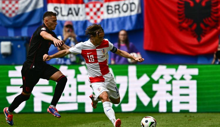Imagen de Croacia no pudo con Albania y quedó al borde de la eliminación
