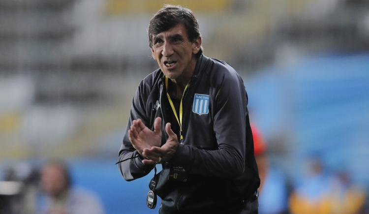 Imagen de La contundente respuesta de Gustavo Costas ante la pregunta sobre si Racing es candidato a ganar la Copa