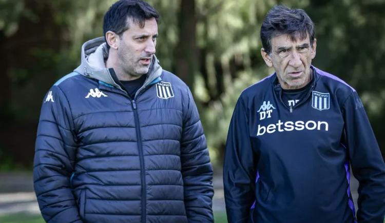 Imagen de Milito: "Fue un error renovarle a Costas por 3 años" y "un salto de calidad institucional"
