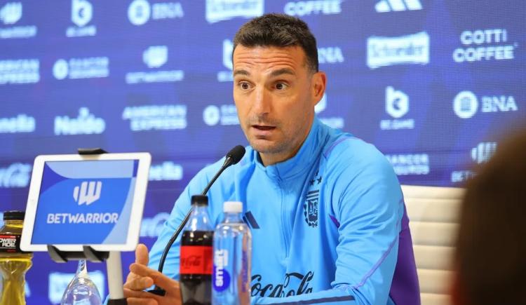 Imagen de Lionel Scaloni convocaría a un lateral español para la Selección Argentina