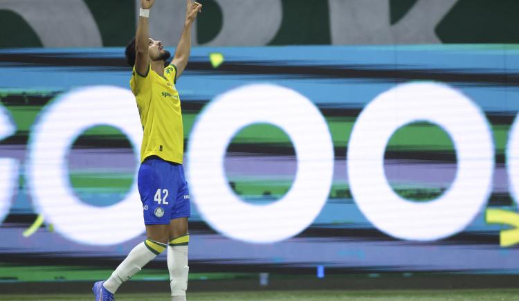 Imagen de El Flaco López se hizo una panzada: el doblete que alerta a River