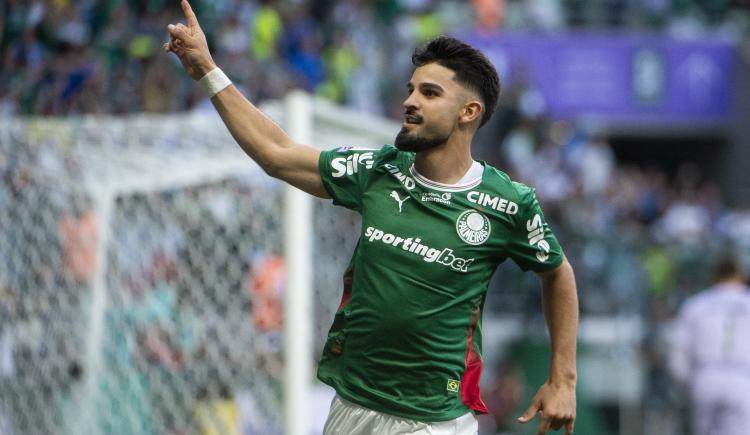 Imagen de Flaco López firmó un doblete y Palmeiras se afirmó en la cima del Brasileirao