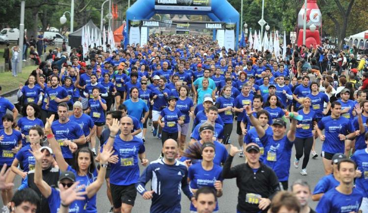 Imagen de Una multitud corrió la maratón de El Gráfico en Palermo