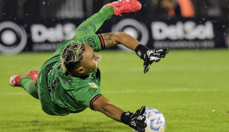 Imagen de A Keylor Navas lo dirigieron Ancelotti y Zidane, pero elogió a Fabbiani