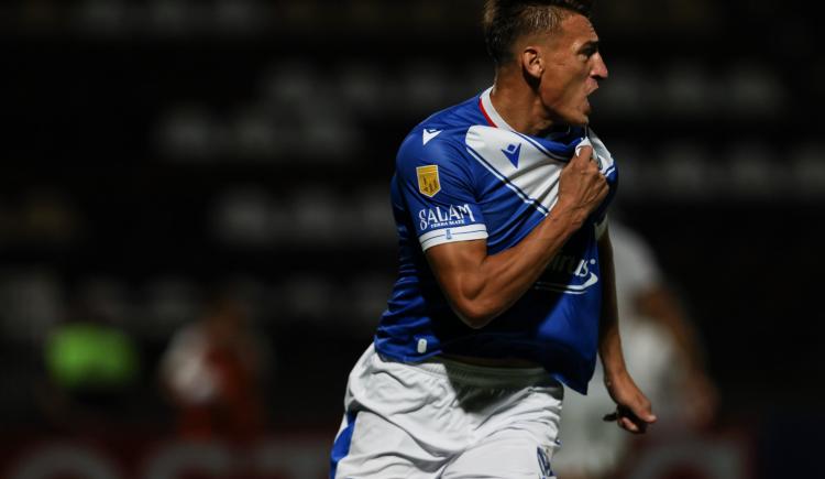 Imagen de Vélez cortó la peor serie sin goles de su historia