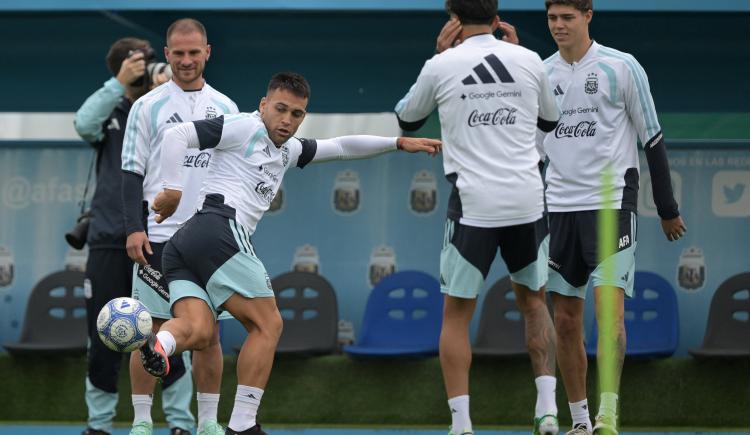 Imagen de Con doble nueve y una sorpresa, la formación de la Selección Argentina frente a Bolivia